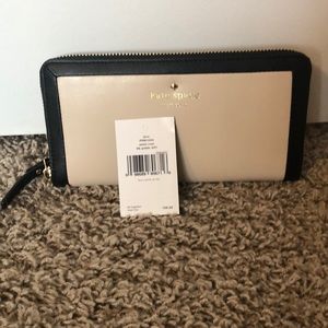 NWT Kate Spade Lacey Wallet